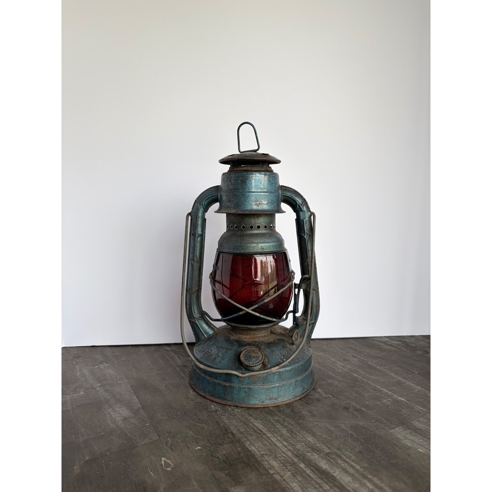 Vintage Dietz Little Wizard Blue Kerosene Lantern Ruby Red Glass Globe Syracuse